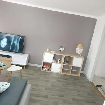 Des Abeilles 4p 80m2 Apartment